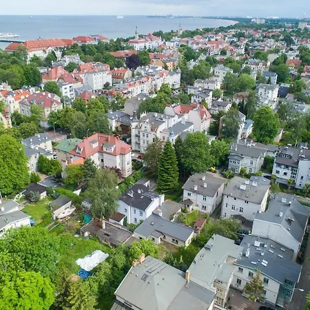 Royal - Winieckiego *