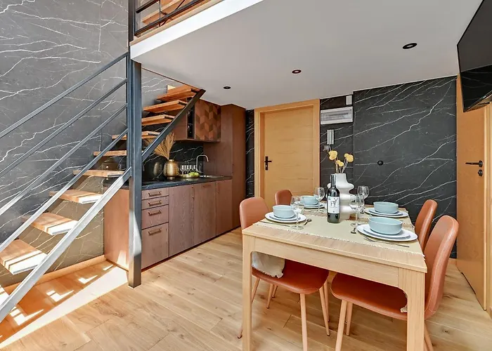 Royal - Winieckiego *